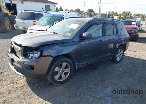 2015 Jeep Compass Latitude из США, поврежденный, VIN 1C4NJDEB8FD412768